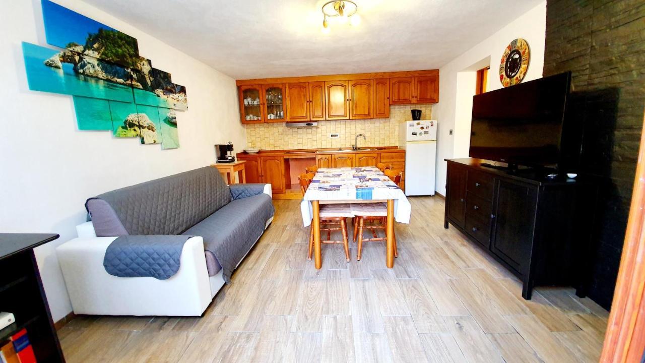 Appartamento Porto Frailis Тортолі Екстер'єр фото